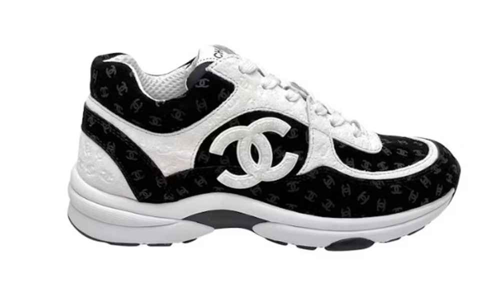 Chanel CC Interlocking Logo Suede Low Top Fashion Sneakers Black White EU 37.5